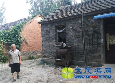 河南小贩当街杀死城管：“两个家庭就这样完了”(图)