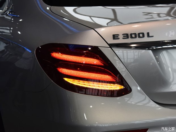  E 2016 E 300 L ˶