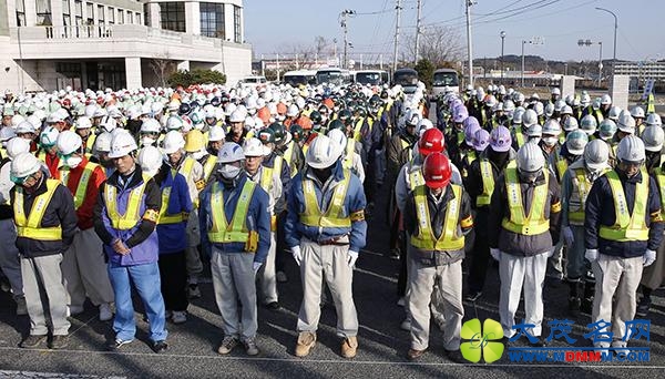日本大地震失踪者丈夫上百次潜入深海：唯有寻找