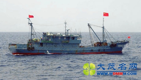 日媒：中国海警船和渔船首次同时进入钓鱼岛领海