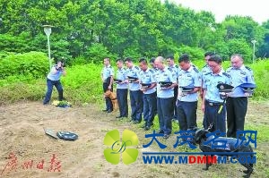 曾执行国庆奥运安保等任务的搜爆犬佛山离世