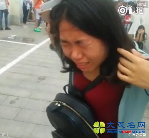 山西事业单位报考现场秩序混乱 多人疑被喷辣椒水