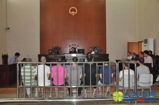 花都8名男子用最土方法轻松骗了150万