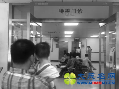 “二孩”致北京大医院产科建档难 号贩子索万元