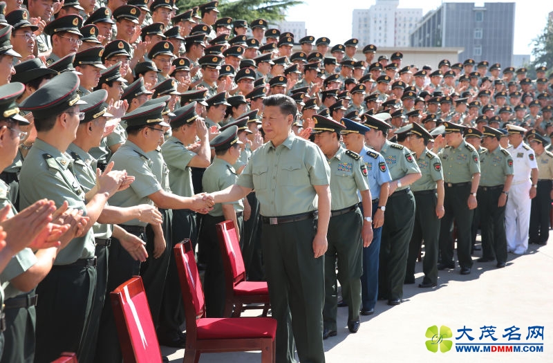 习近平视察战略支援部队机关(图)