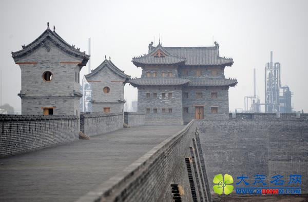 明太原县城复建：耿彦波履新后启动 称非文物造假