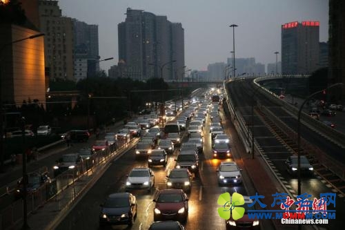 北京经历节前最堵日：晚高峰拥堵持续至22时