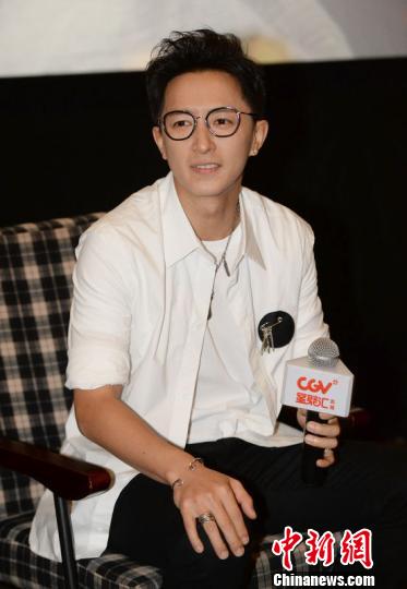 韩庚戏称刘镇伟“求”他演至尊宝 曾尝试模仿周星驰