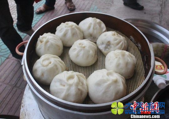 浙江义乌十多家早餐店制售含铝“毒包子”被查