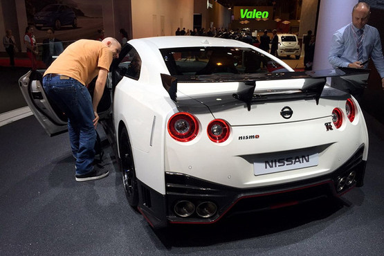 2016巴黎车展：新款日产GT-R NISMO亮相