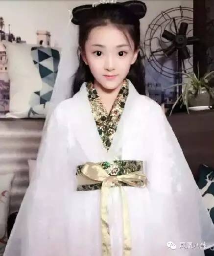 7、8岁孩子翻拍的《新白娘子传奇》竟然这么好看！