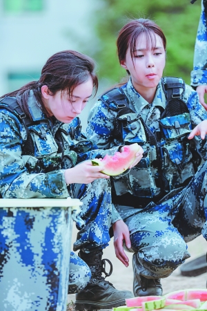 Ӻ躡ʽ ݣ뱦