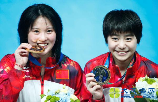 23岁奥运五金王退役了，她后背的膏药像打满补丁