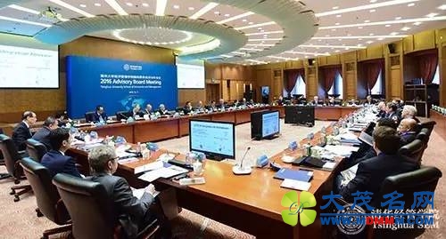 朱镕基为何要见自费来华的扎克伯格和库克？(图)