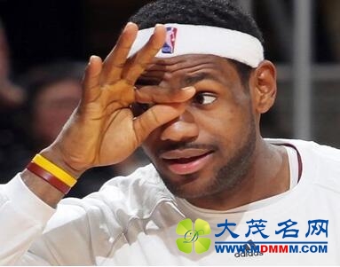 高级黑：杜少欲抱马刺大腿 威威回眸一笑很倾城