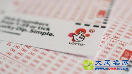 买报纸顺便购张彩票 英国幸运男子中百万英镑大奖