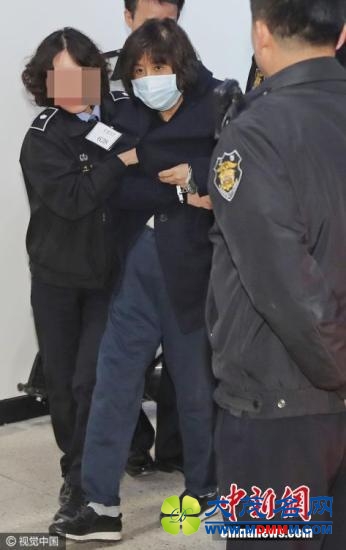 朴槿惠“闺蜜”崔顺实否认自己是幕后实权人物