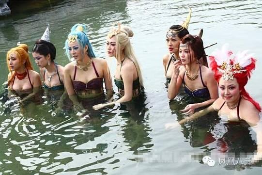 风流导演？无才粗人？金牌制作人？究竟哪个是张纪中