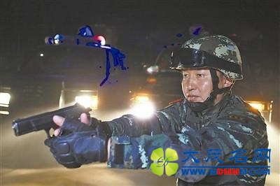 反恐虎将王刚：不费一枪一弹擒获暴恐团伙头目