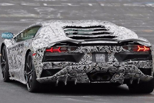 ĿAventadorΪAventador S
