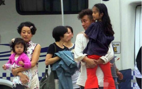马伊琍晒女儿爱马诗作：这么有爱不愧是我的女儿