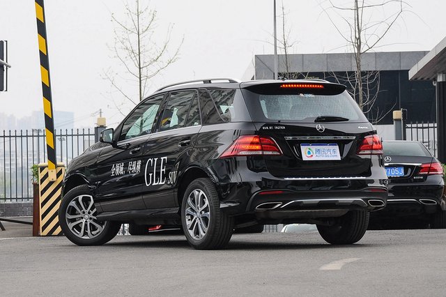 奔驰GLE级 2015款 GLE 320 4MATIC