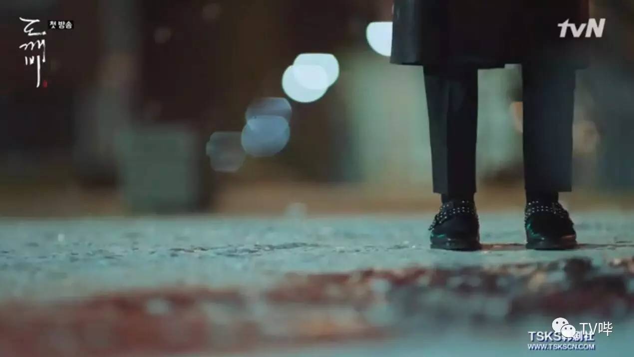 科普《鬼怪》服装！孔刘斗篷1万8地狱使者风衣3万