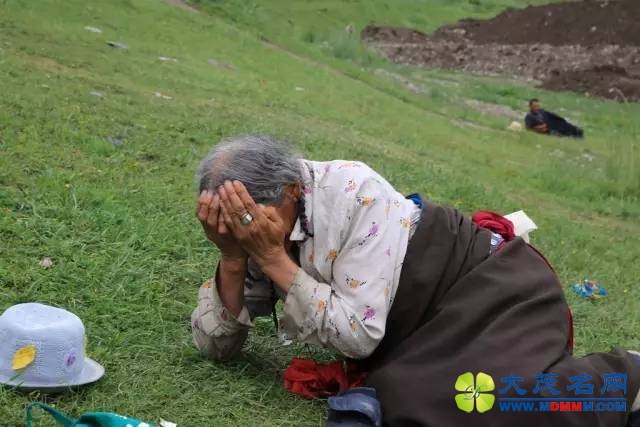 60긾Ůܣֻ޷ɷ