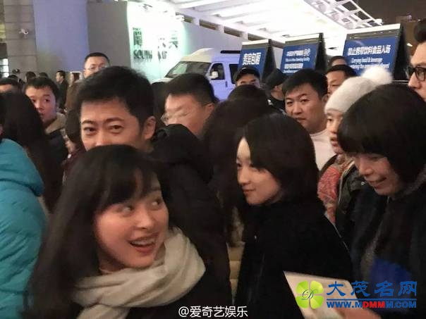 王菲演唱会大咖云集观众刷屏，却心疼坏了一大票粉丝