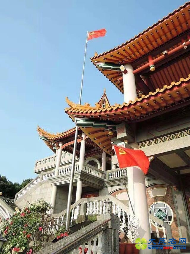 台湾升五星红旗人士：盼大陆“王师”统一台湾