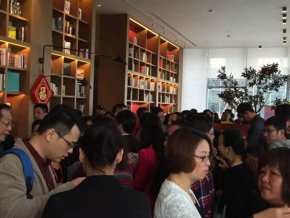 中交·汇通中心火爆开盘 200多套房源火速售罄 ——凤凰房产广州