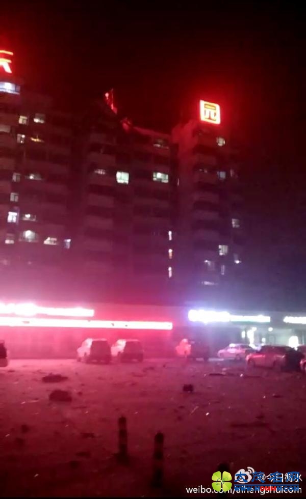 河北衡水一小区爆炸2死1伤 是否氢气罐爆炸正调查
