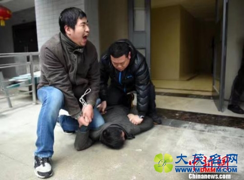 少年杀人潜逃19年 被抓时已是千万富商