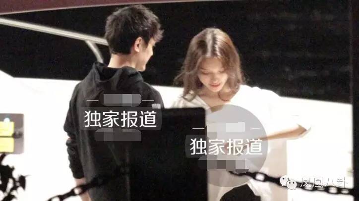 林允前脚说自己单身，后脚就爬上了冯绍峰的巨轮！