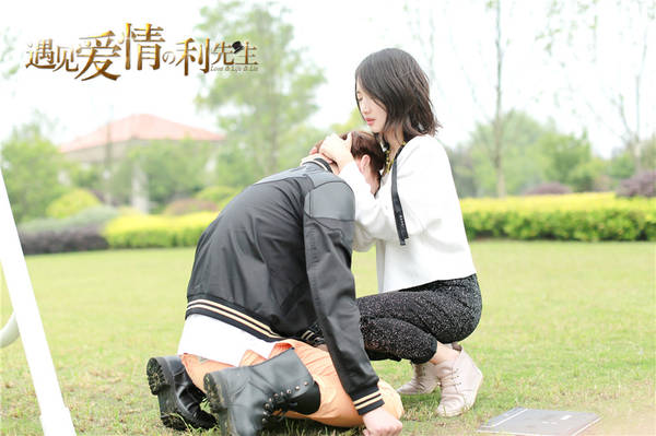 《利先生》发布片尾曲MV  陈晓周冬雨再现爱情童话