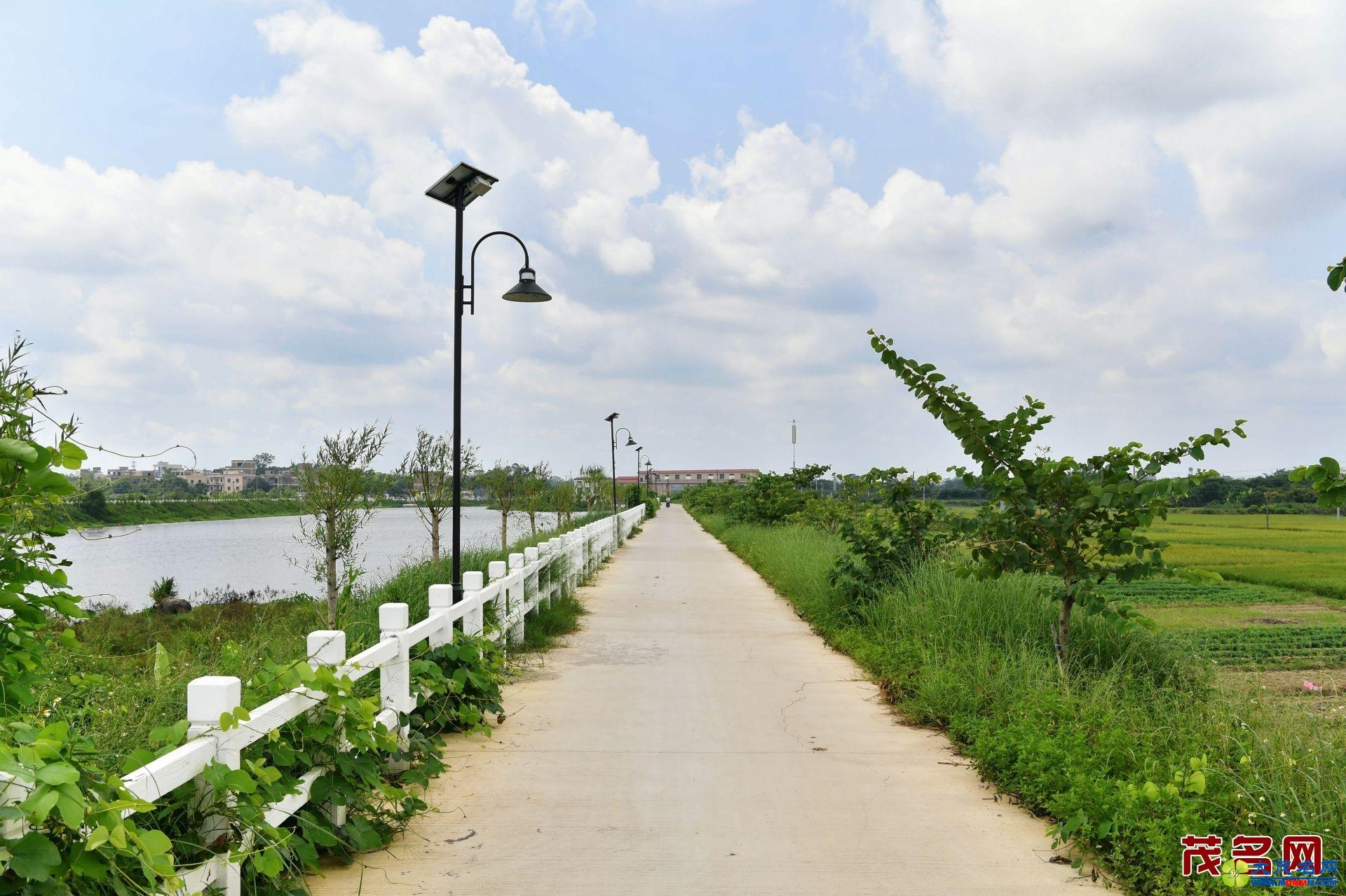 a36099581ac2ed895117e1d10e79ccc3.jpeg