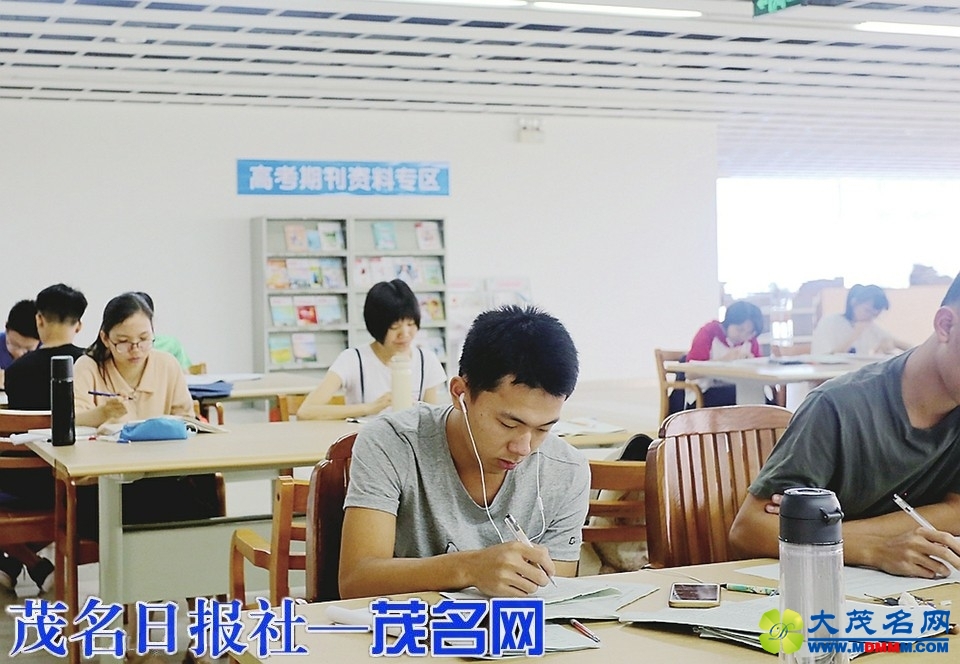 90f706f5351e0e82c442fb758baca9d4.jpg