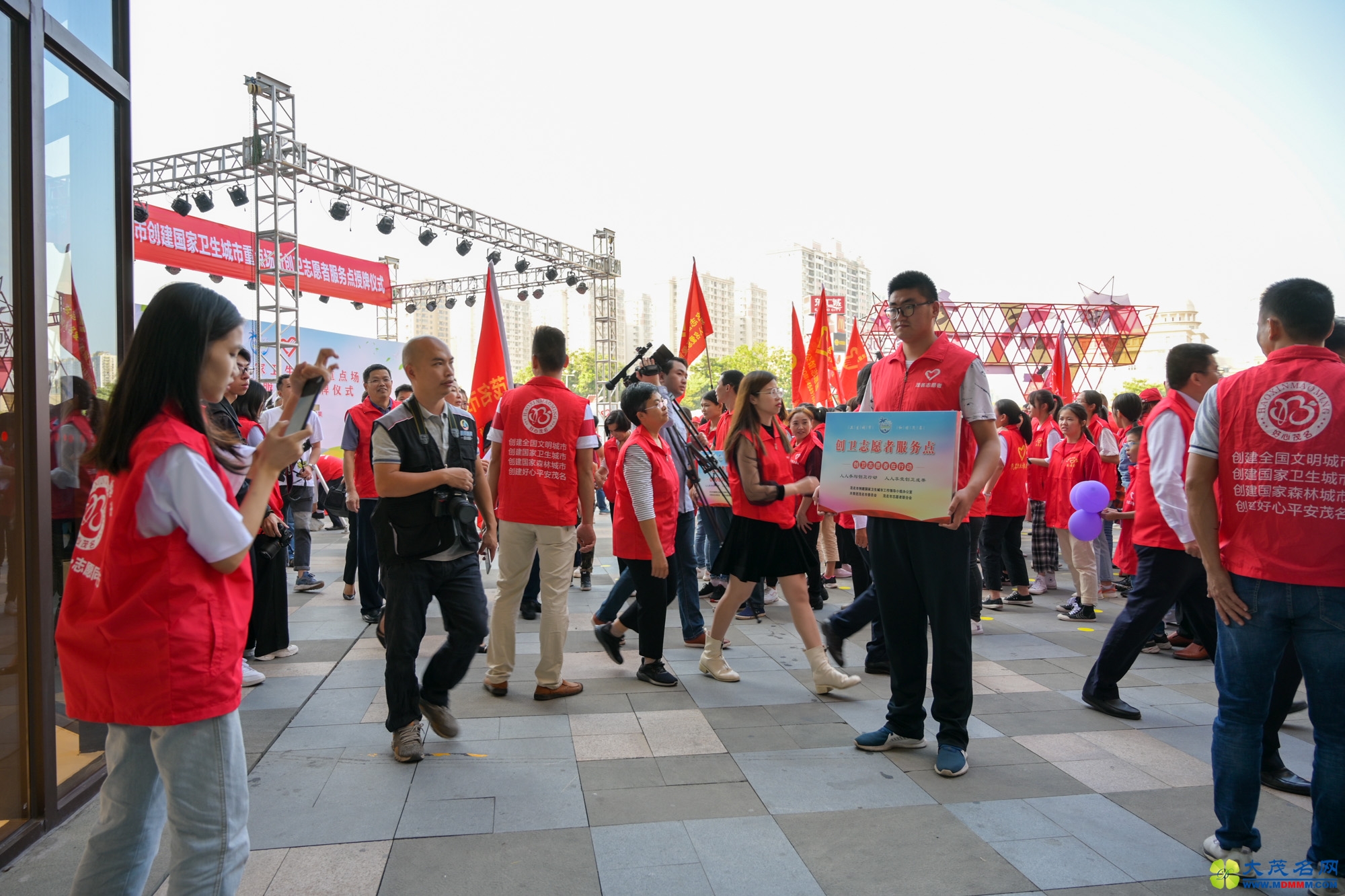 152825kzxt86o3883x3nu6.jpg